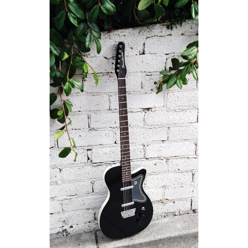 duplicate-upc-danelectro-56-single-cut-baritone-black-599-99-07677995 Duplicate UPC: Danelectro 56 Single Cut Baritone Black | 599.99 | 07677995