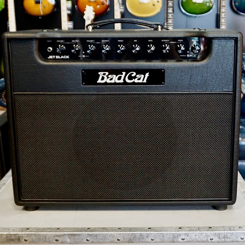 bad-cat-jet-black-combo Bad Cat Jet Black Combo