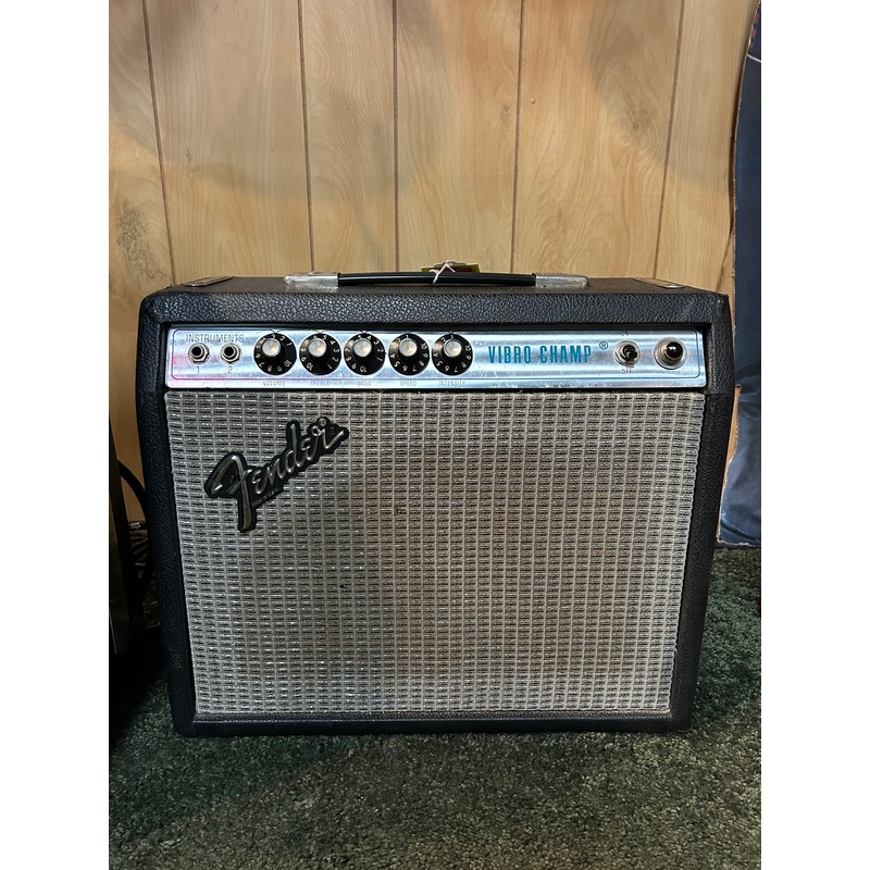fender-vibro-champ-guitar-amplifier-pre-owned Fender Vibro Champ Guitar Amplifier (Pre-Owned)