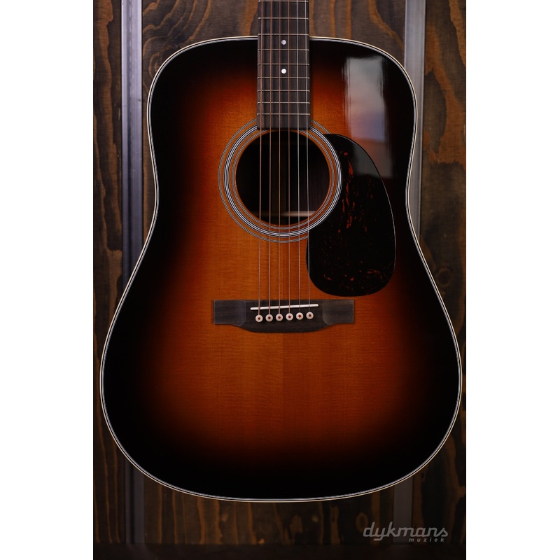 martin-d-28-sunburst Martin D-28 Sunburst