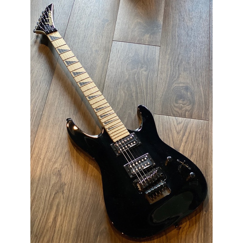 jackson-dinky-arch-top-js32-dkam-gloss-black Jackson Dinky Arch Top JS32 DKAM - Gloss Black