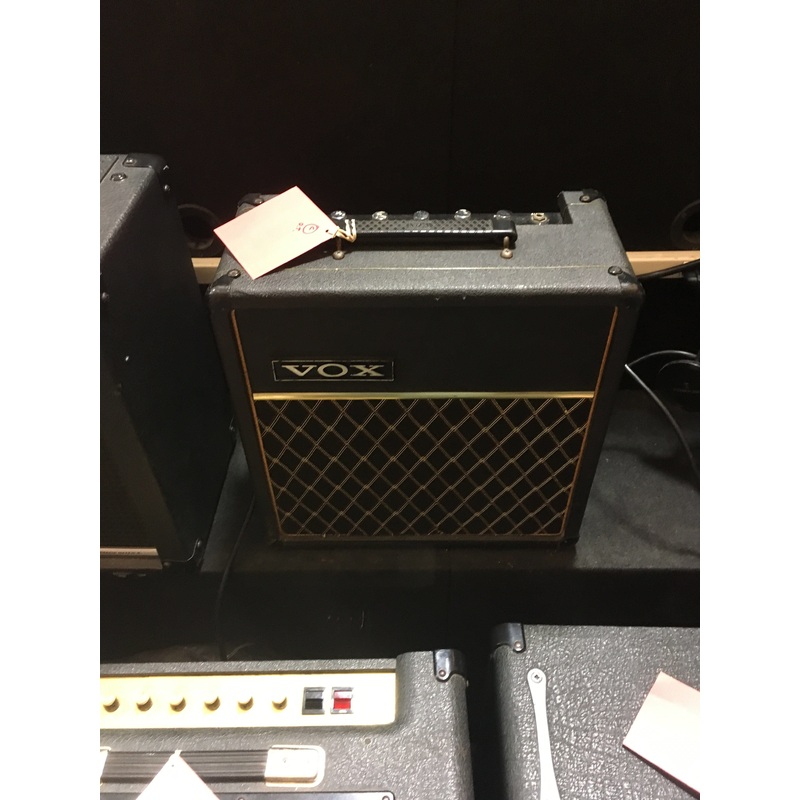 used-60s-vox-pathfinder-model-v1011-guitar-amplifier-combo Used 60s Vox Pathfinder Model V1011 Guitar Amplifier Combo