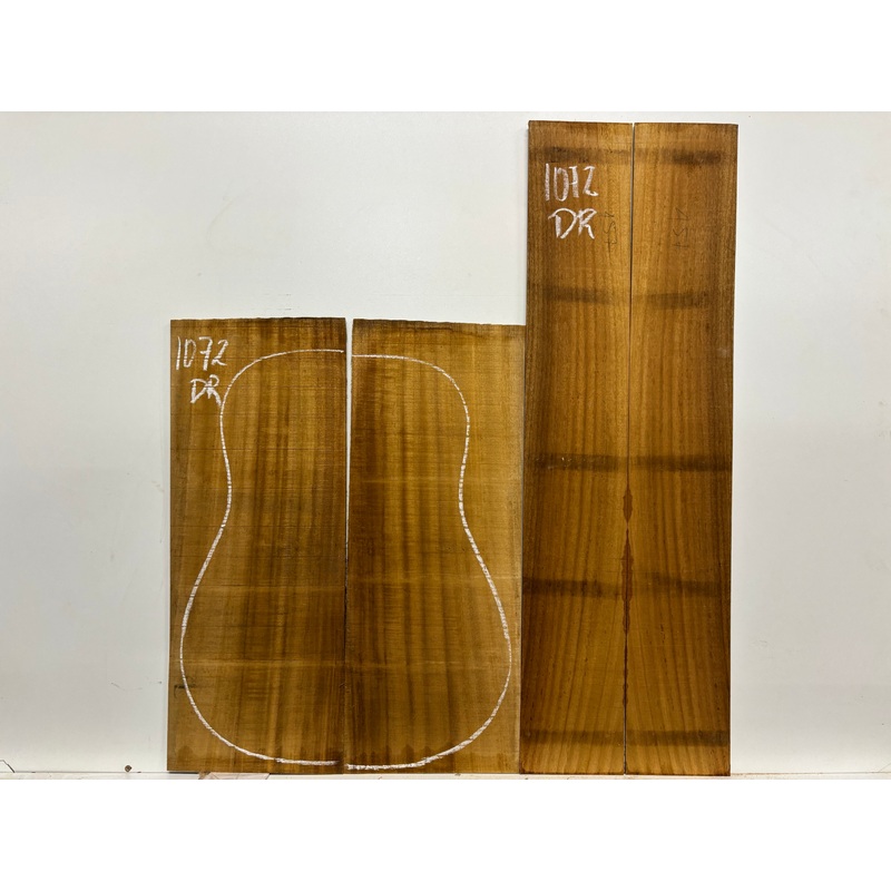 golden-acacia-dreadnought-guitar-back-side-set-1072 Golden Acacia Dreadnought Guitar Back & Side Set #1072