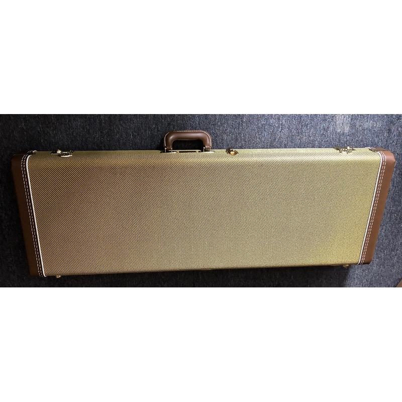 used-fender-deluxe-hardshell-stratocaster-telecaster-case-tweed-usa-made-g-g-case Used Fender Deluxe Hardshell Stratocaster Telecaster Case Tweed USA Made G&G Case
