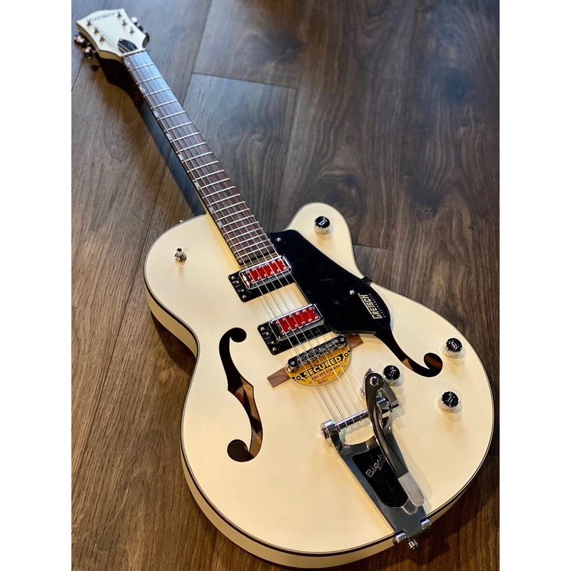 gretsch-g5410t-electromatic-rat-rod-hollowbody-singlecut-matte-vintage-white Gretsch G5410T Electromatic Rat Rod Hollowbody Singlecut - Matte Vintage White