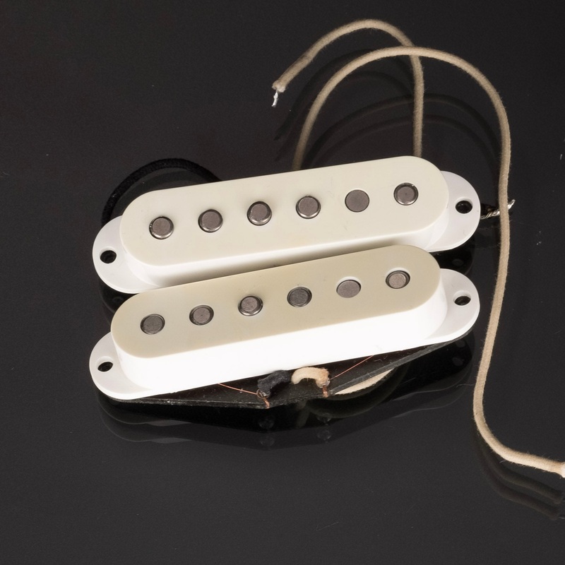 used-lindy-fralin-stratocaster-blues-special-middle-and-neck-pickups-white Used Lindy Fralin Stratocaster Blues Special Middle and Neck Pickups - White