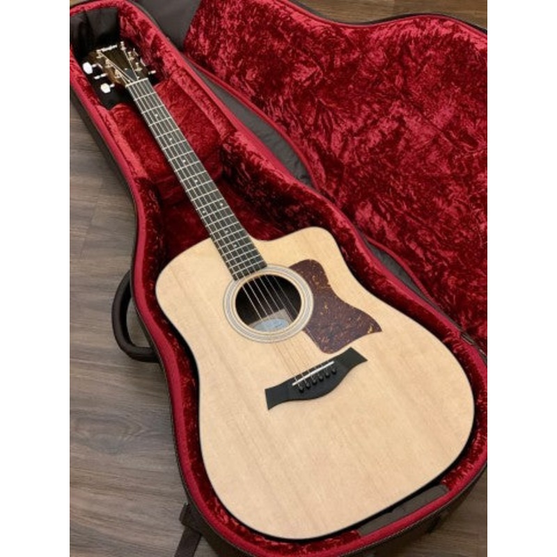taylor-210ce-plus-acoustic-electric-in-natural Taylor 210ce Plus Acoustic-Electric in Natural
