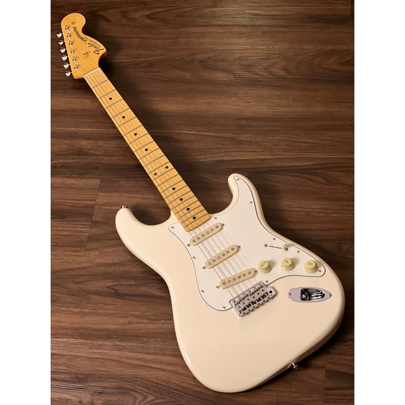 fender-jv-modified-60s-stratocaster-with-maple-fb-in-olympic-white Fender JV Modified 60s Stratocaster with Maple FB in Olympic White