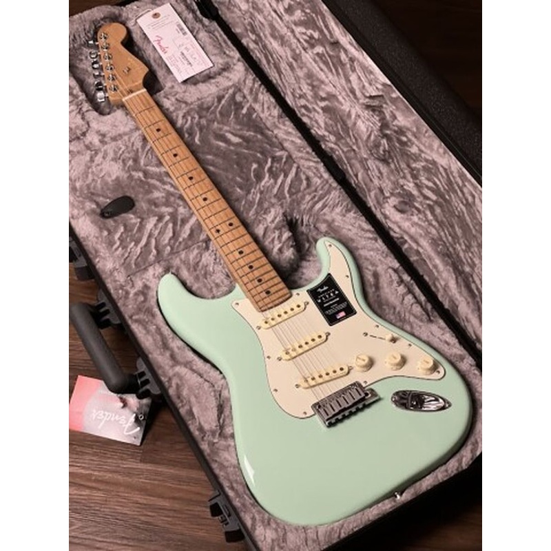 fender-fsr-american-ultra-stratocaster-with-maple-fb-in-surf-green Fender FSR American Ultra Stratocaster with Maple FB in Surf Green