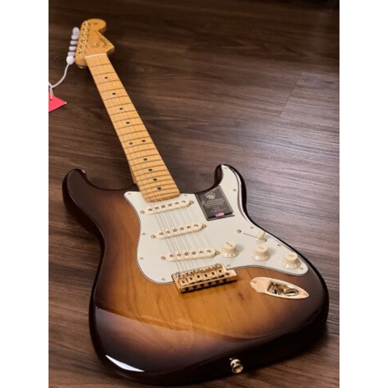 fender-75th-anniversary-commemorative-stratocaster-in-2-color-bourbon-burst Fender 75th Anniversary Commemorative Stratocaster in 2 Color Bourbon Burst