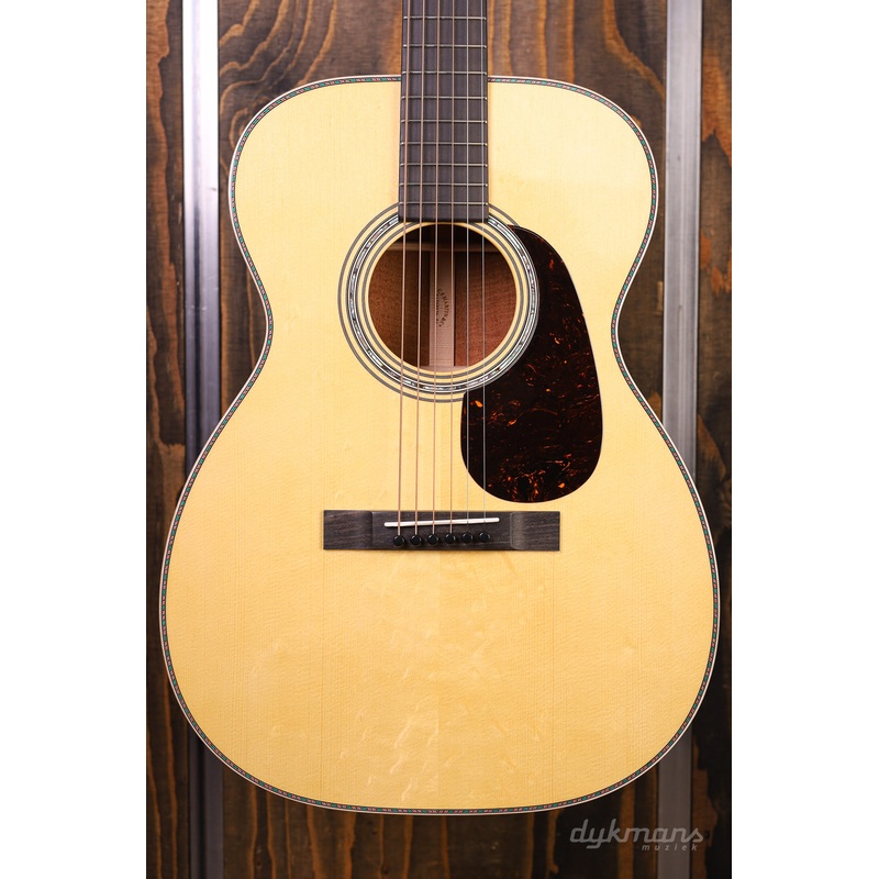 martin-custom-shop-00-14-flamed-mahogany Martin Custom Shop 00-14 Flamed Mahogany
