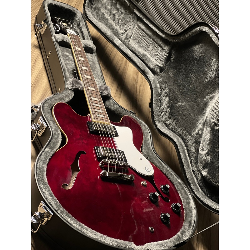epiphone-noel-gallagher-riviera-dark-red-wine-incl-hardcase Epiphone Noel Gallagher Riviera Dark Red Wine (Incl. Hardcase)