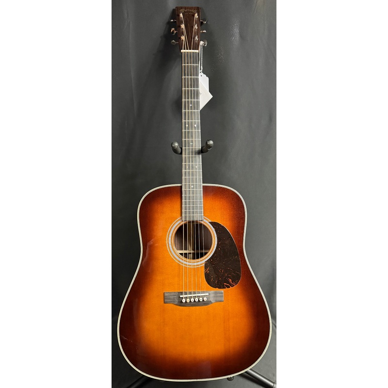 martin-hd-28-2026-1933-ambertone-dreadnought-acoustic-guitar-ambertone-finish-w-case Martin HD-28 (2026) 1933 Ambertone Dreadnought Acoustic Guitar Ambertone Finish w/ Case