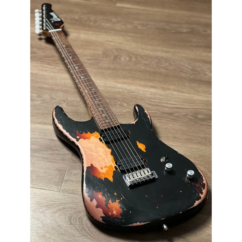 dhatarattha-performance-dst-hh-in-black-over-sunburst-with-rw-fb-and-nitrocellulose-lacquer-relic Dhatarattha Performance DST HH in Black Over Sunburst with RW FB and Nitrocellulose Lacquer Relic