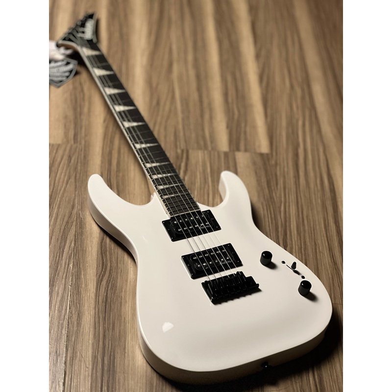 jackson-js-series-dinky-arch-top-js22-dka-with-amaranth-fb-in-snow-white Jackson JS Series Dinky Arch Top JS22 DKA with Amaranth FB in Snow White