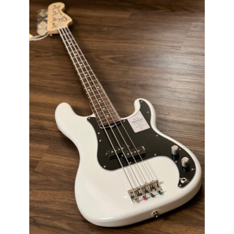 fender-japan-traditional-ii-70s-precision-bass-with-rosewood-fb-in-arctic-white Fender Japan Traditional II 70s Precision Bass with Rosewood FB in Arctic White