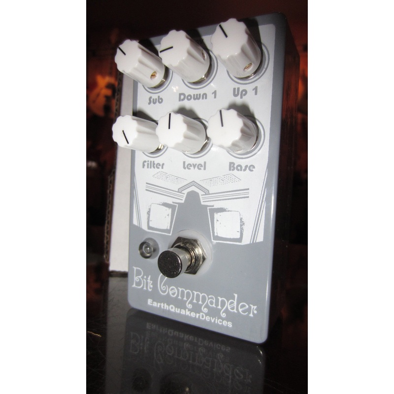 earthquaker-devices-bit-commander-grey EarthQuaker Devices Bit Commander Grey