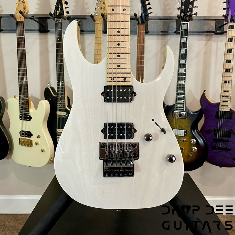 ibanez-prestige-rg652ahm-electric-guitar-w-case-antique-white-blonde Ibanez Prestige RG652AHM Electric Guitar w/ Case Antique White Blonde