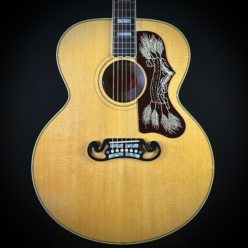 gibson-sj-200-montana-gold-antique-natural Gibson SJ-200 Montana Gold - Antique Natural