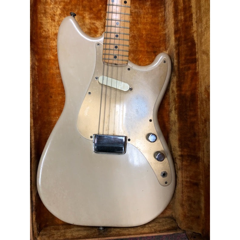 fender-musicmaster Fender Musicmaster