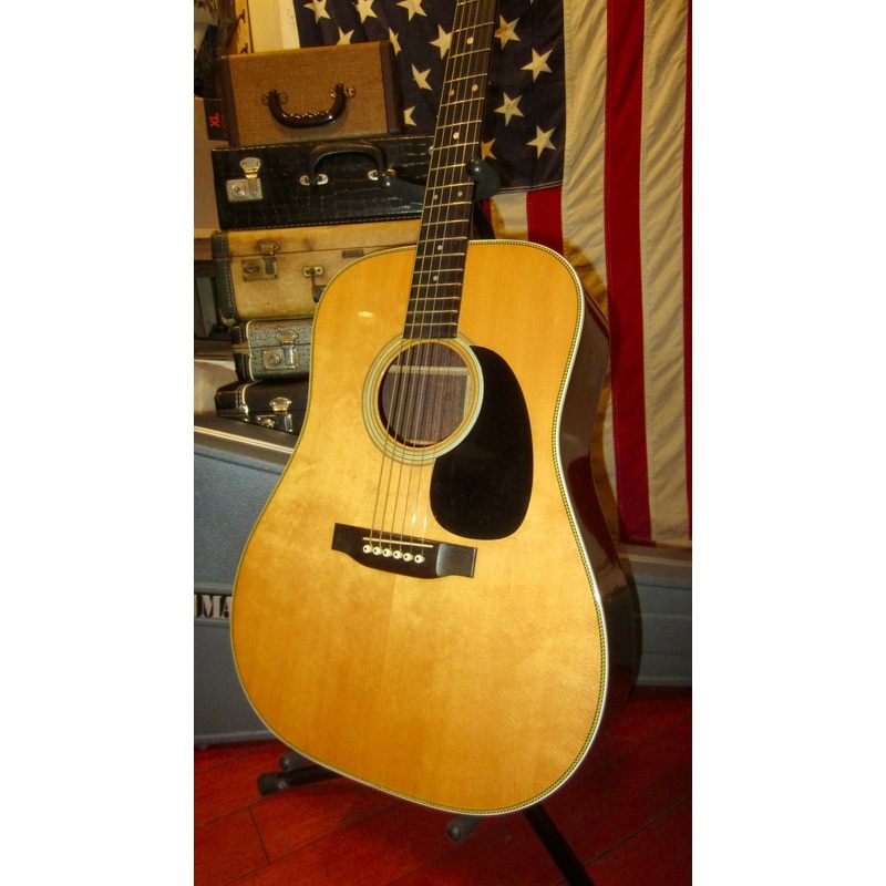 1977-martin-hd-28-natural-clean-w-original-hardshell-case 1977 Martin HD-28 Natural CLEAN w/ Original Hardshell Case