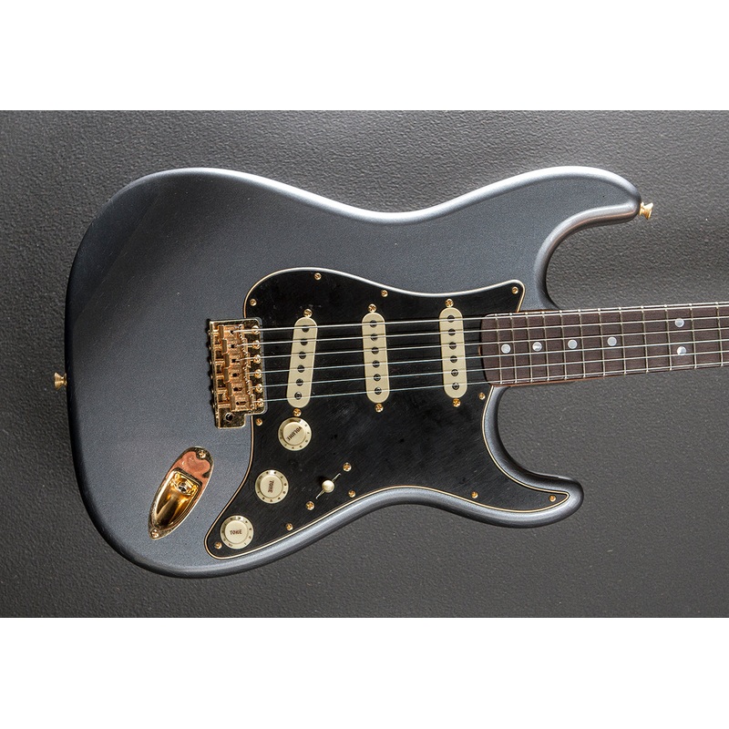 limited-edition-1965-dual-mag-journeyman-relic-strat Limited Edition 1965 Dual Mag Journeyman Relic Strat