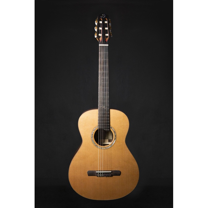 dowina-master-series-amber-road-hybrid-om-body-size-western-red-cedar-indian-rosewood Dowina Master Series Amber Road Hybrid (OM body size) Western Red Cedar & Indian Rosewood