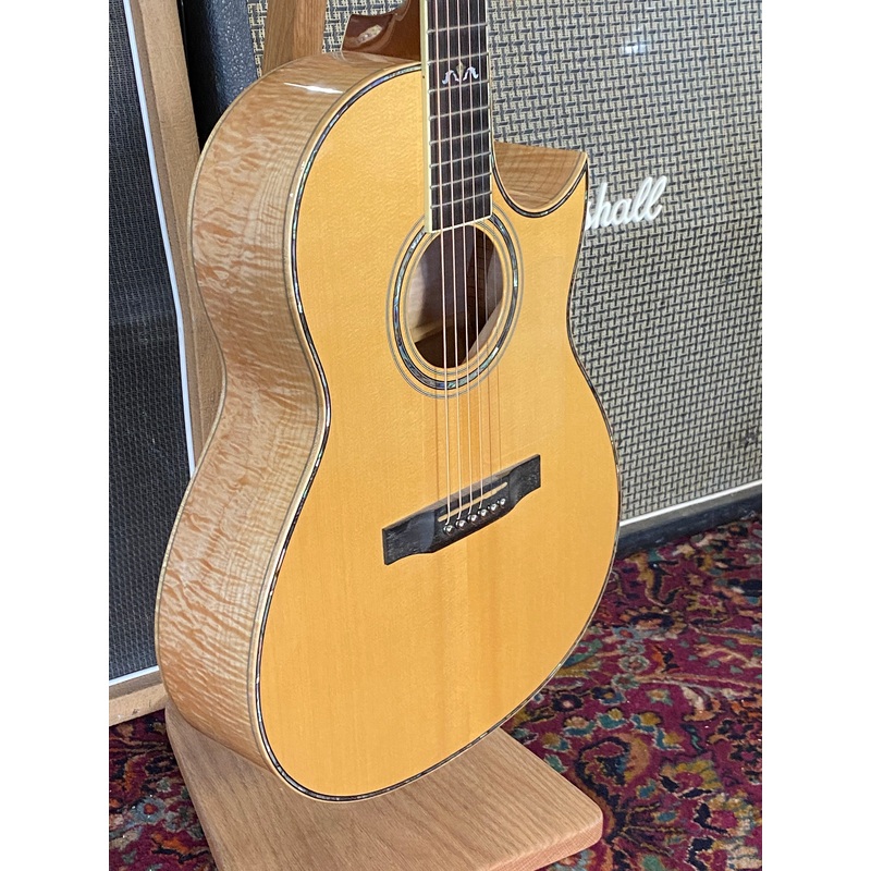 larrivee-custom Larrivee Custom