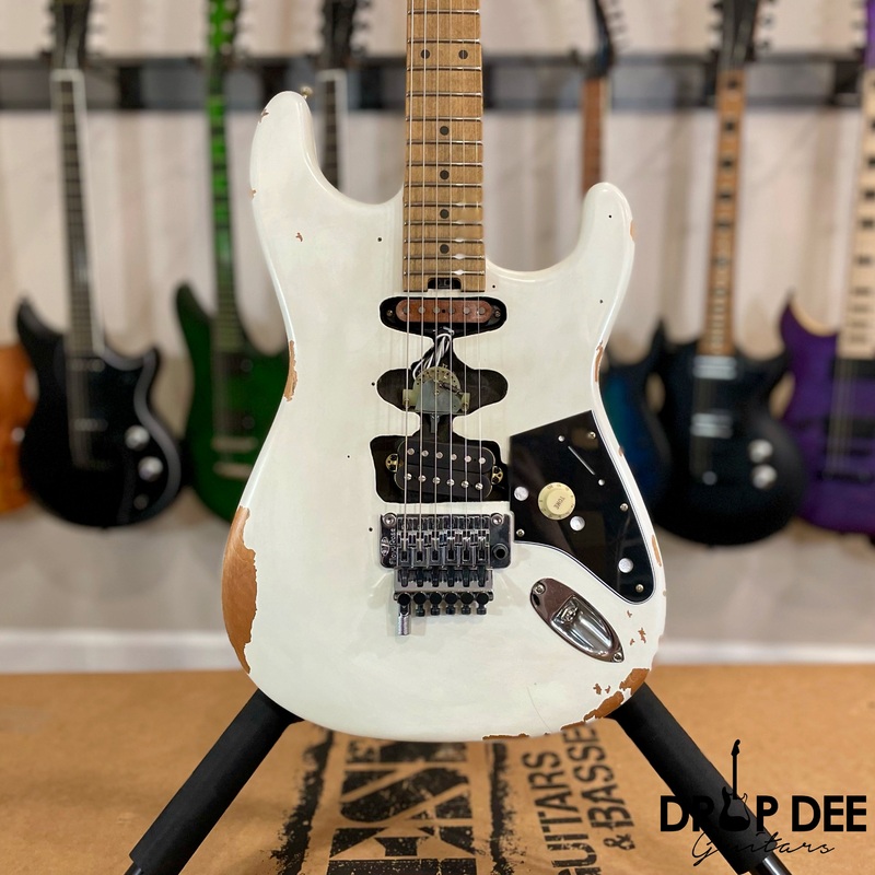 evh-frankenstein-relic-series-electric-guitar-w-bag-white EVH Frankenstein Relic Series Electric Guitar w/ Bag White