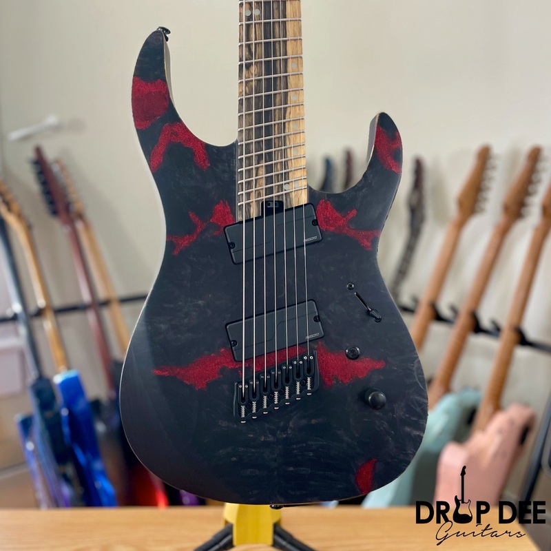 legator-ninja-n7fx-multi-scale-7-string-electric-guitar-w-bag-black-widow Legator Ninja N7FX Multi-Scale 7-String Electric Guitar w/ Bag Black Widow