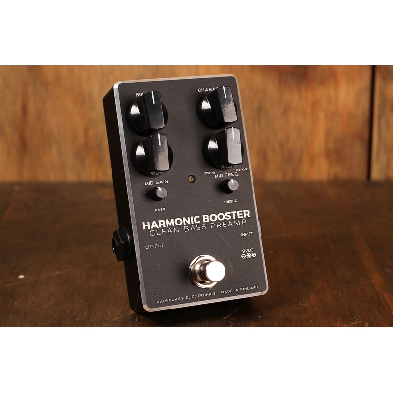 darkglass-harmonic-booster-bass-preamp Darkglass Harmonic Booster Bass Preamp