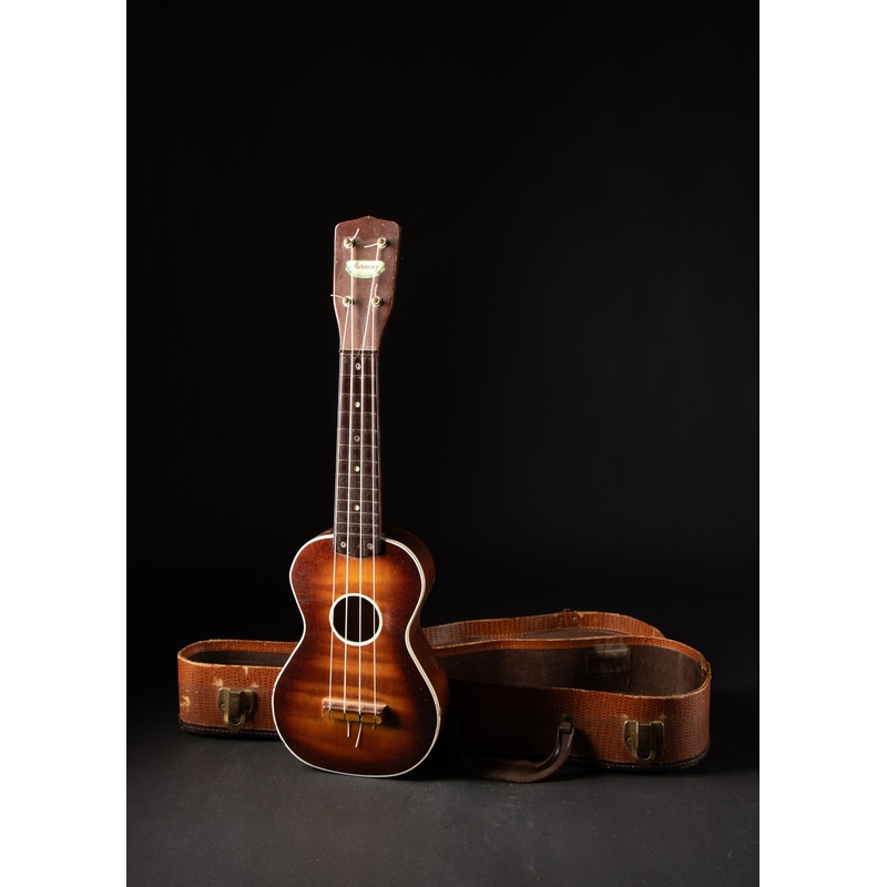 1950s-harmony-ukelele 1950s Harmony Ukelele