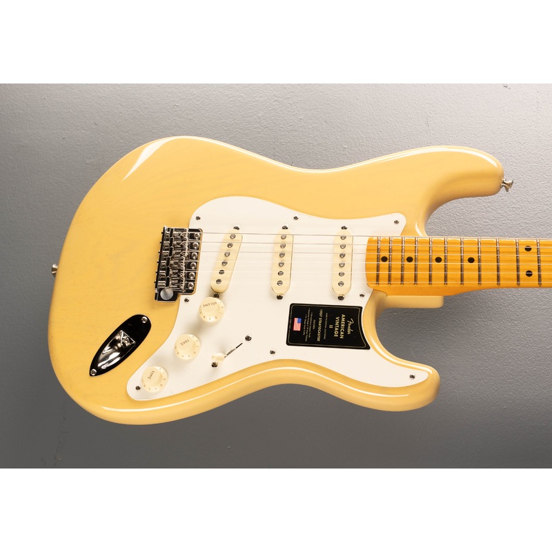 american-vintage-ii-1957-stratocaster-vintage-blonde American Vintage II 1957 Stratocaster - Vintage Blonde