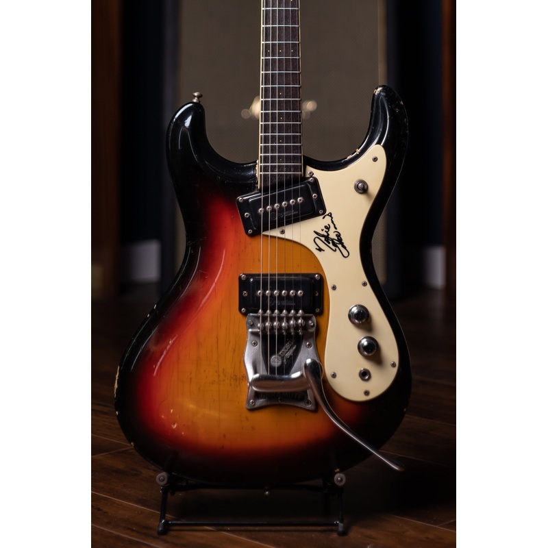 1965-mosrite-ventures-model-electric-gutiar-signed-by-nokie-edwards-sunburst 1965 Mosrite Ventures Model Electric Gutiar Signed by Nokie Edwards - Sunburst