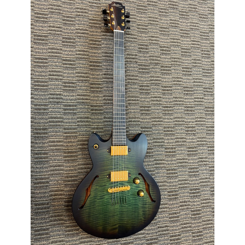 lowden-gl-j-semi-hollow-electric-1st-emerald-green Lowden GL-J Semi Hollow Electric 1st emerald Green!