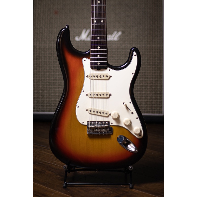 1970-fender-stratocaster-electric-guitar-sunburst 1970 Fender Stratocaster Electric Guitar - Sunburst