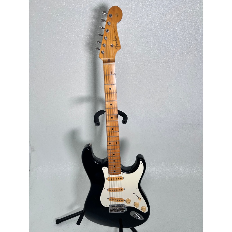used-fender-mij-strat-w-hard-case Used Fender MIJ Strat w/ Hard Case