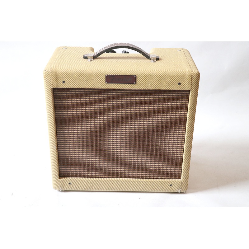 fender-pro-junior-15-watt-1x10-guitar-combo Fender Pro Junior 15-Watt 1x10" Guitar Combo