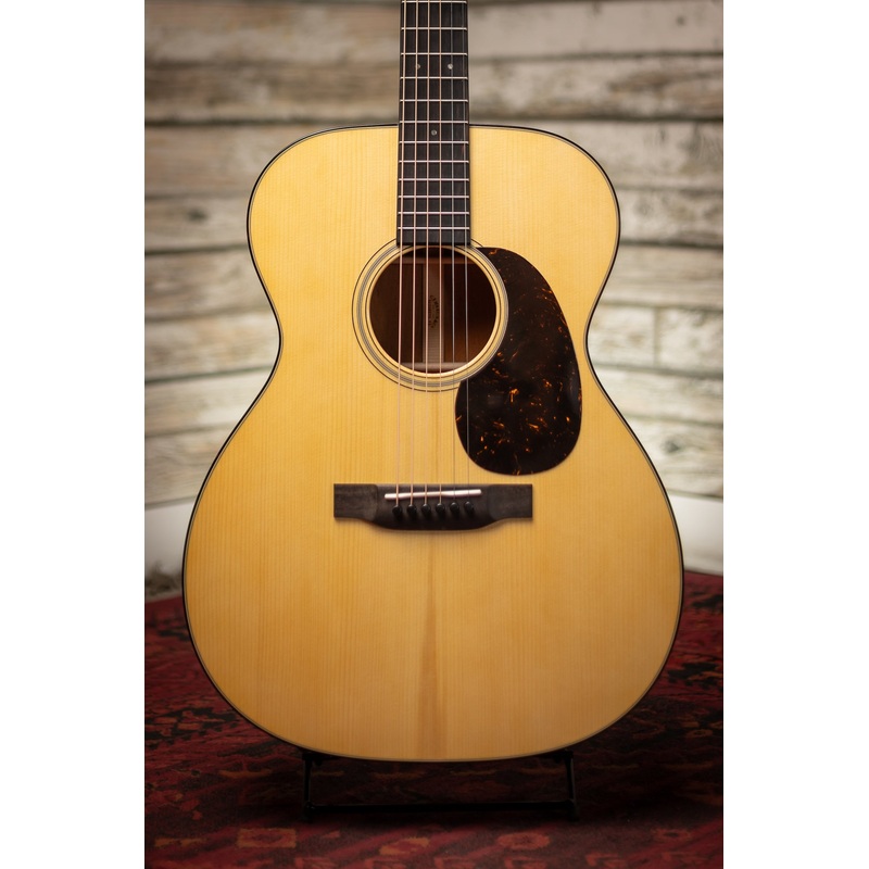 martin-custom-shop-000-18-acoustic-guitar Martin Custom Shop 000-18 Acoustic Guitar