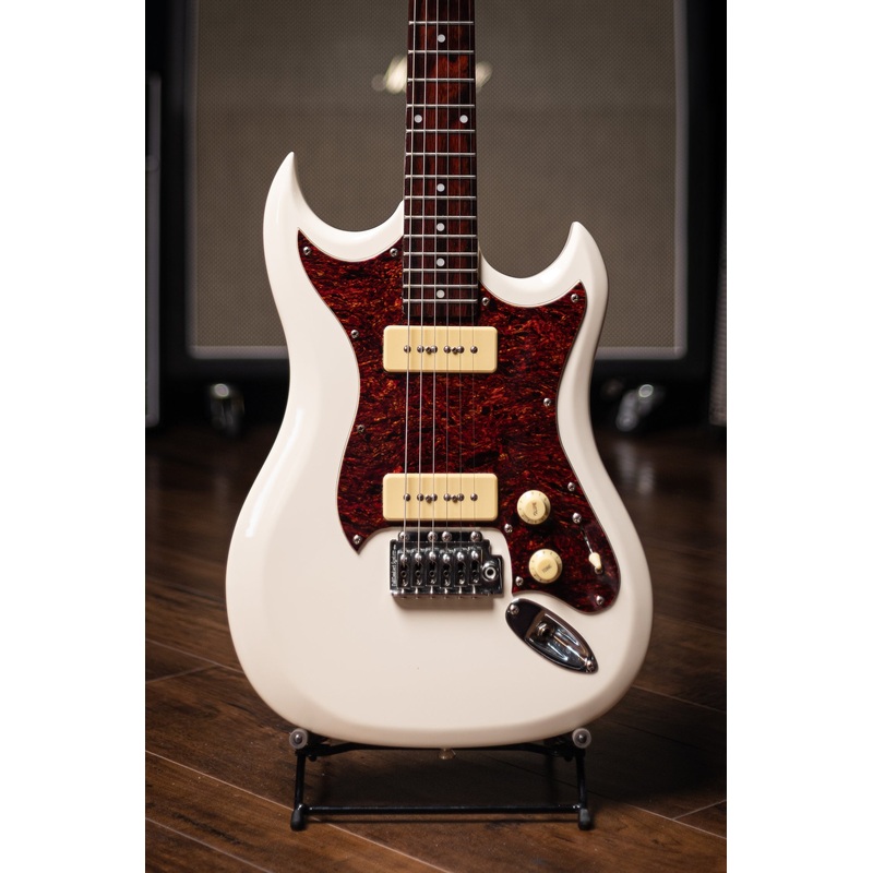 2000-s-hagstrom-f200p-electric-guitar-white 2000's Hagstrom F200P Electric Guitar - White