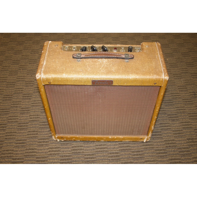 vintage-1955-fender-deluxe-amp Vintage 1955 Fender Deluxe Amp