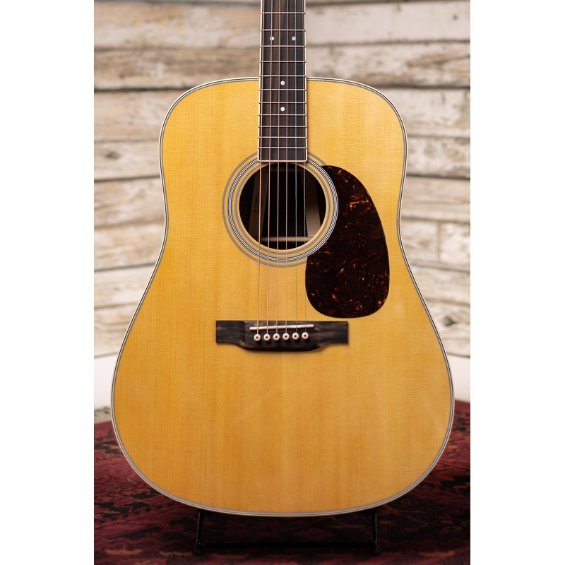 martin-d-35-dreadnought-acoustic-guitar-natural Martin D-35 Dreadnought Acoustic Guitar - Natural