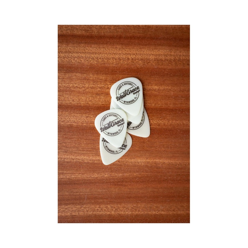 walt-grace-vintage-celluloid-pick-pack-96mm-glow-in-the-dark Walt Grace Vintage Celluloid Pick Pack .96mm - Glow In The Dark